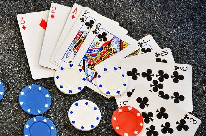 Luật chơi phỏm được quy định tại các nhà cái như thế nào?